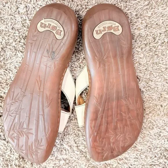 Born Creamy Taupe Leather Sandals - Picture 6 of 7